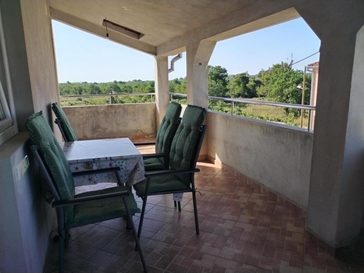 Kristina Sa Dvije Sobe Biograd Na Moru
